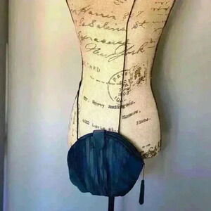 Vintage purse cross bag